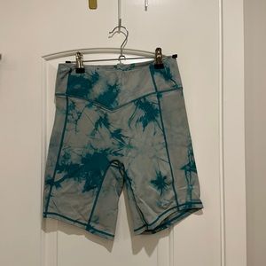 M Blue Tie Dye Balance Athletica Oasis Biker Shorts